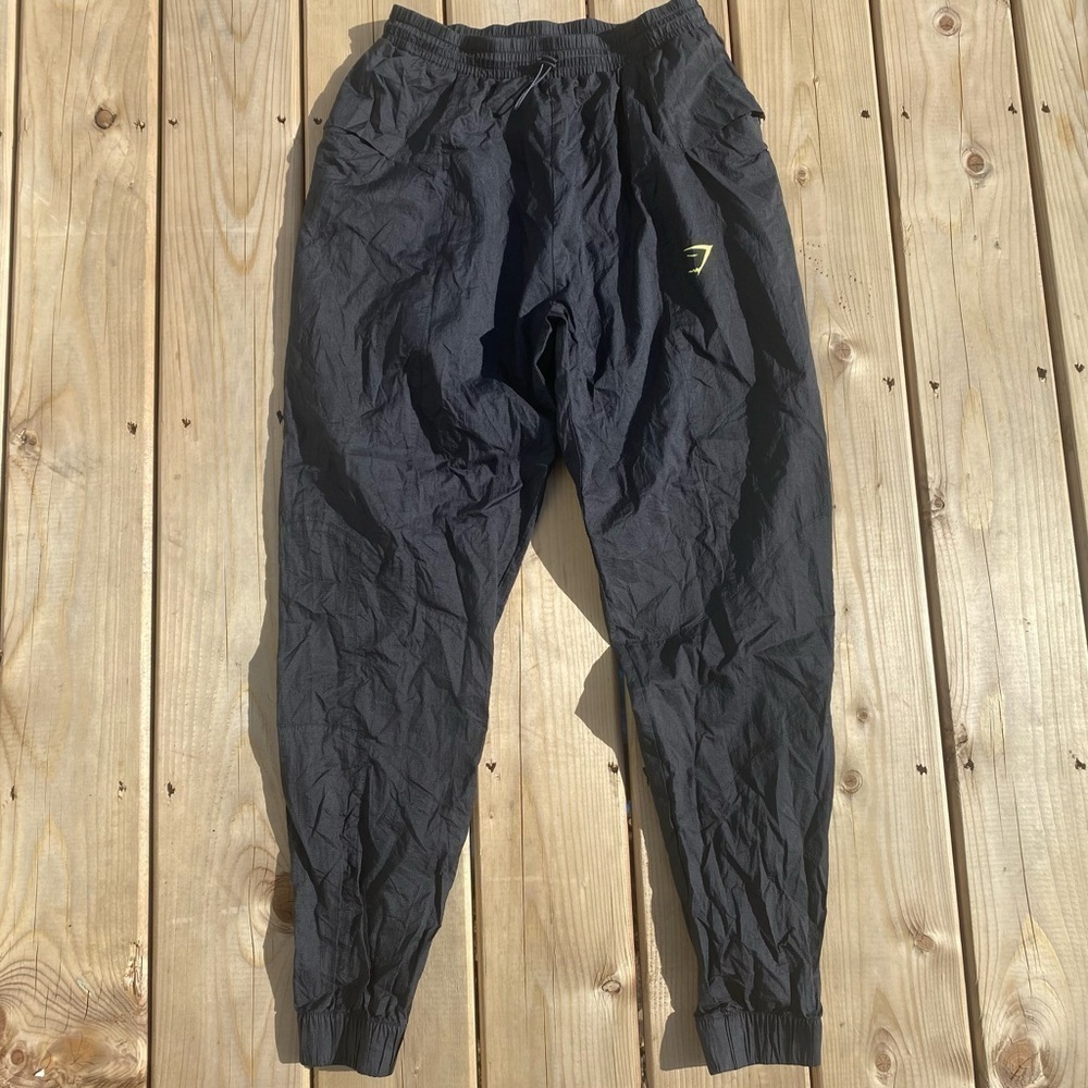 Gymshark women’s Woven Jogger Track pants size xs